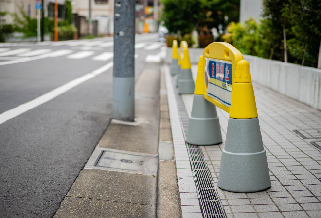 また知らない車が…！自宅の敷地に違法駐車されて困っています|50代男性からの調査相談